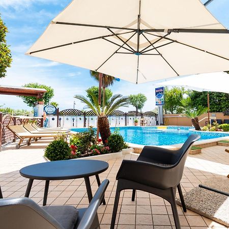 Hotel Baltic アルバ・アドリアティカ エクステリア 写真